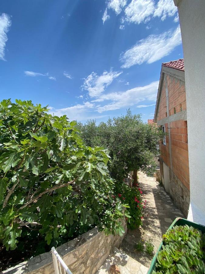 Seaside Secluded Apartments Cove Tvrdni Dolac, Hvar - 12655 Gdinj Exterior foto